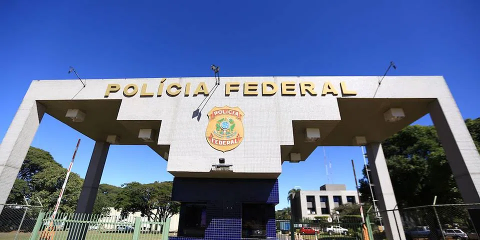 Sindicato de servidores da PF apoia diretores Andrei Rodrigues e Leandro Almada afastados