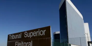TSE mantém vídeo de Bolsonaro feito por IA e define conceito de 'deep fake'